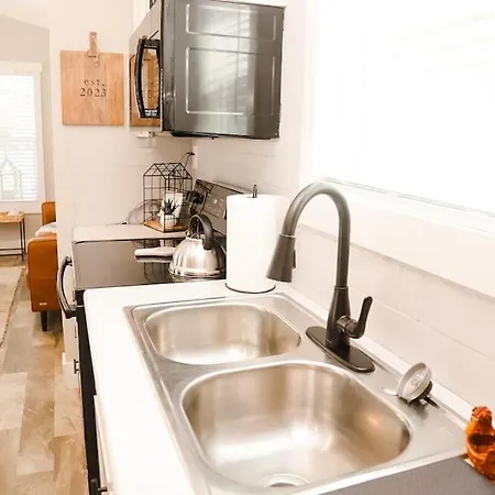 The Little Getaway-Sleeps 4, Firepit, Pet Friendly Villa Pottsboro Exterior photo