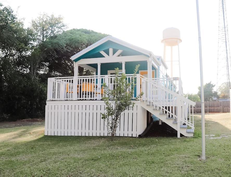 The Little Getaway-sleeps 4, Firepit, Pet Friendly Holiday home Pottsboro