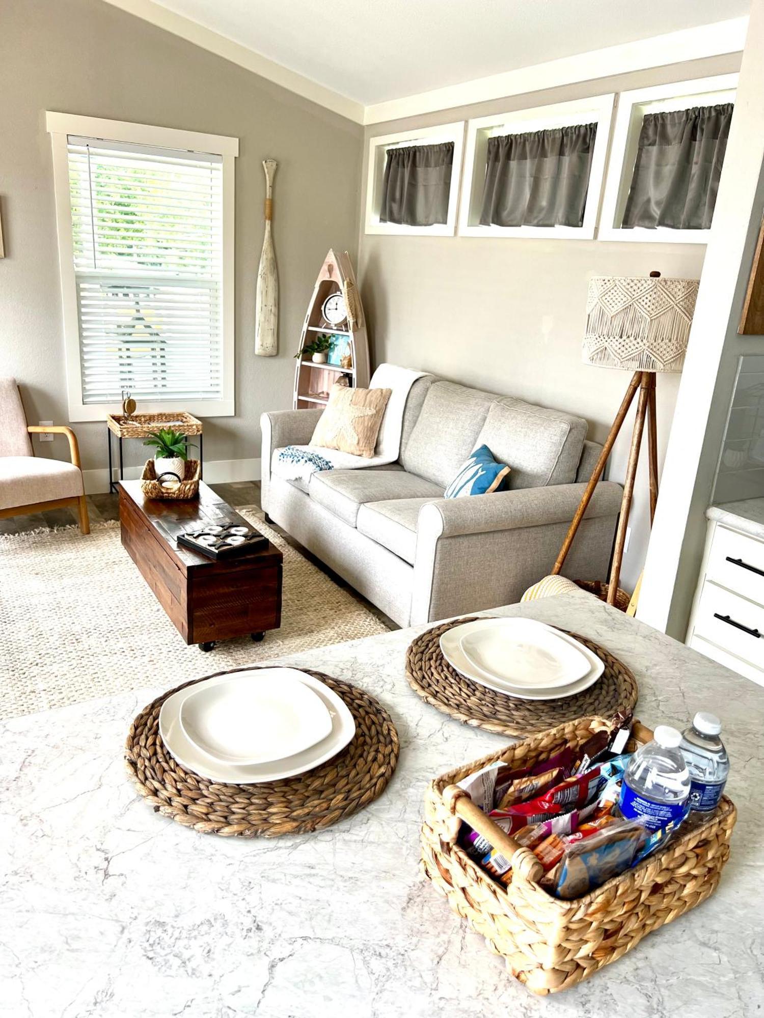 The Little Getaway-sleeps 4, Firepit, Pet Friendly Pottsboro